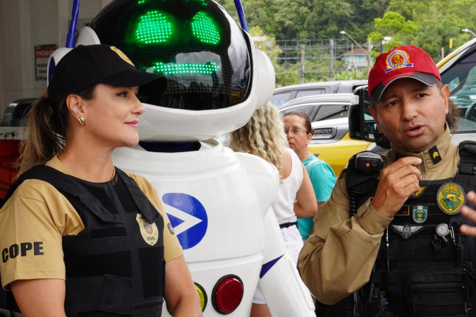 Forças de segurança intensificam operação integrada no ferry boat de Guaratuba