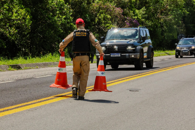 Integração da Polícia Rodoviária e DER reforça segurança viária no Paraná