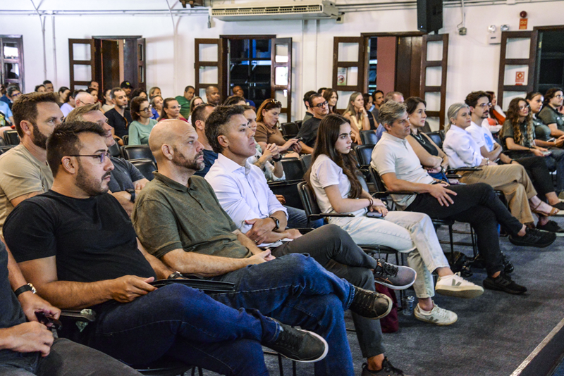 Professores da Smelj iniciam preparação para retomada das aulas e atividades físicas em Curitiba