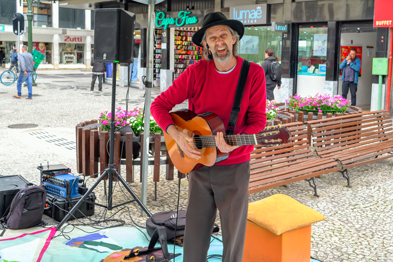 Contação de histórias promove cultura e natureza em parques de Curitiba