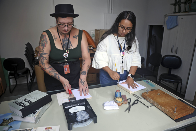 Campanha de doação de livros fortalece acervo cultural de Curitiba