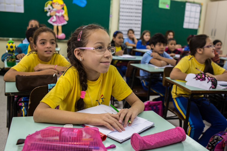 Curitiba lidera com menor distorção idade-série na educação municipal