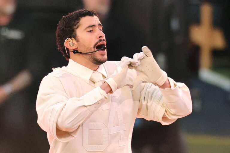Bad Bunny lidera agenda de shows em São Paulo com turnê Debí Tirar Más Fotos
