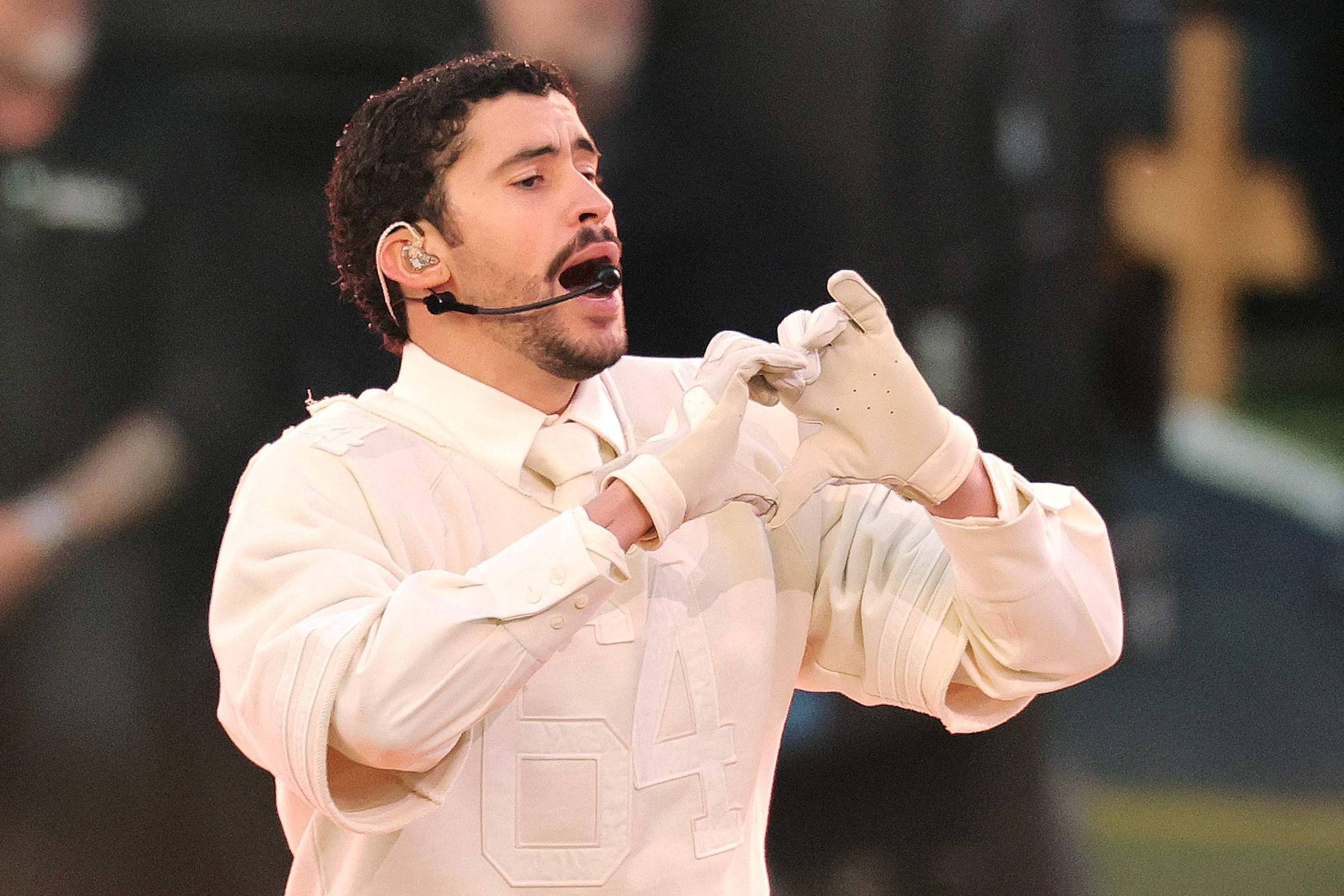 Bad Bunny lidera agenda de shows em São Paulo com turnê Debí Tirar Más Fotos