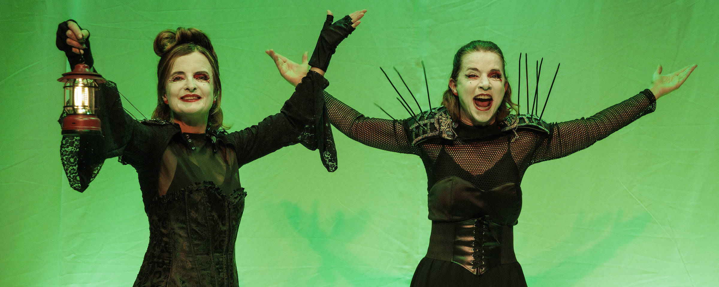 Peça reflete perseguição à arte por meio dos poemas de Wislawa Szymborska