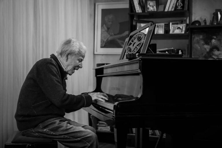 Edmundo Villani-Côrtes relembra noites de jazz e boates em São Paulo