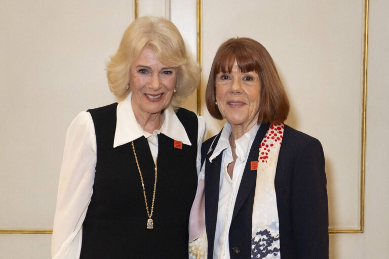 Gisèle Pelicot é homenageada pela rainha Camilla em Londres