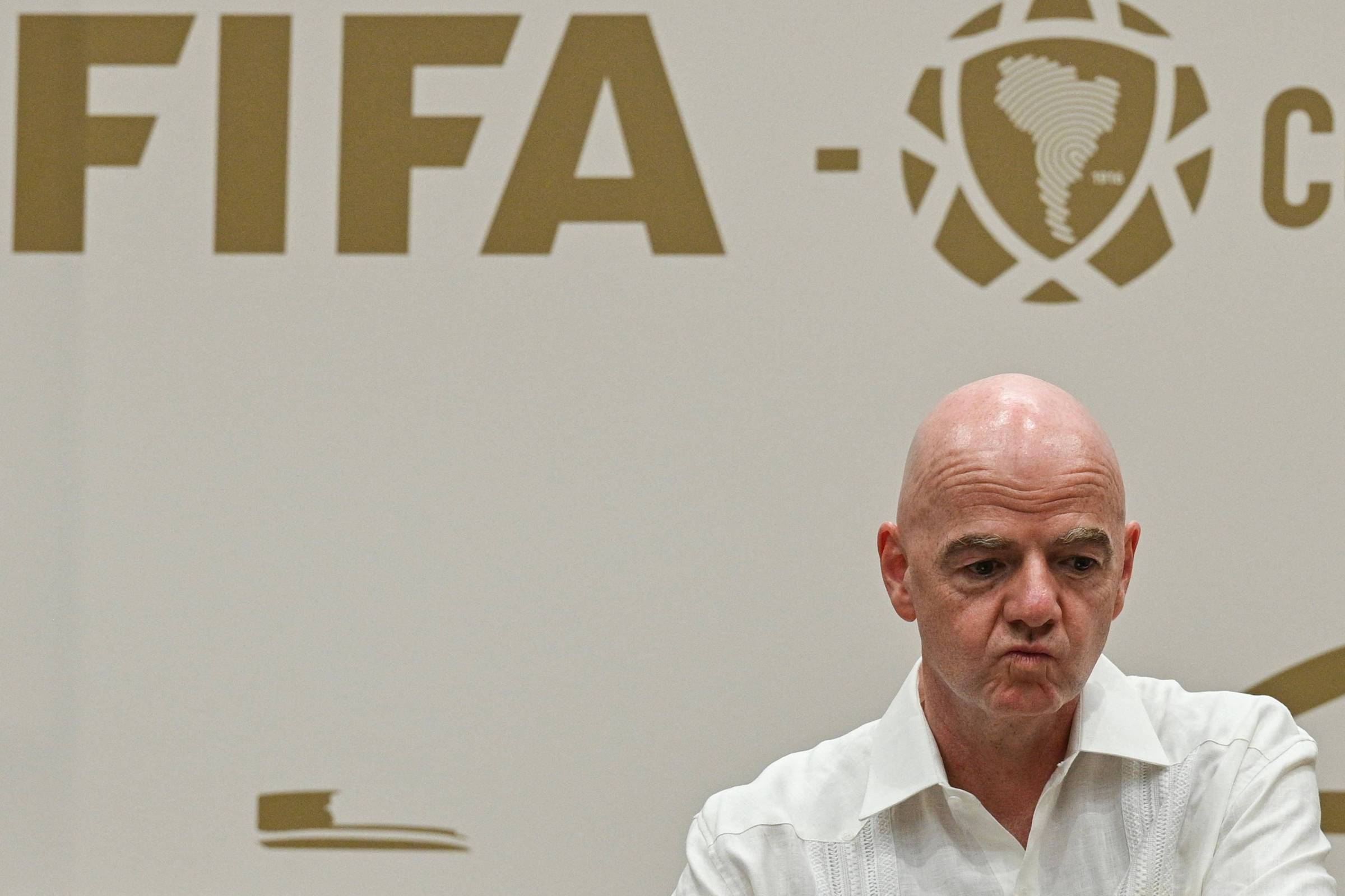 Infantino mantém confiança no México para sediar Copa do Mundo 2026