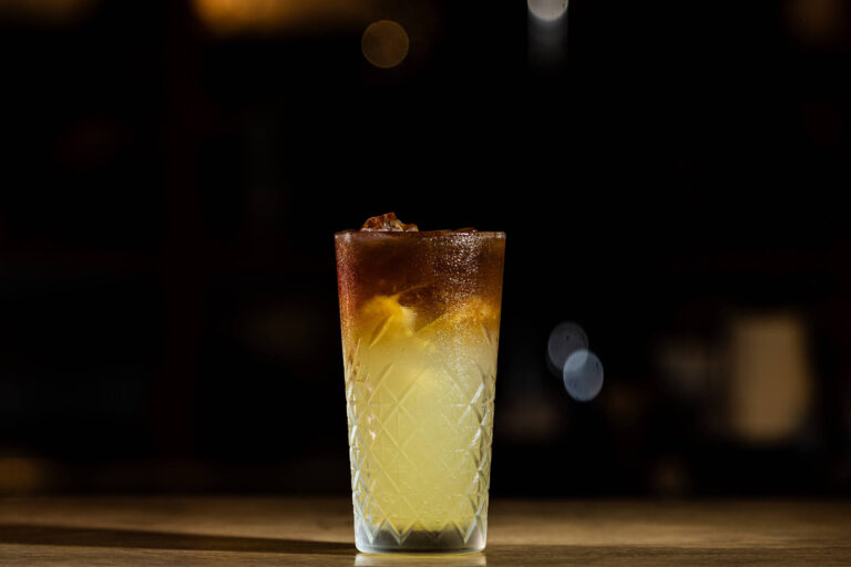 Cafés gelados em São Paulo conquistam a geração Z com inovações visuais e sabores autorais