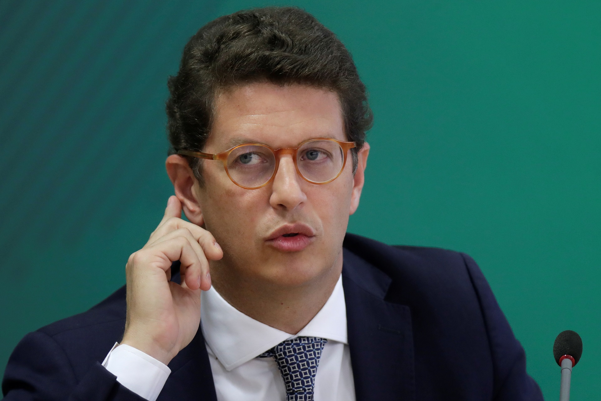 ricardo salles anuncia ação no stf contra projeto que acaba com escala 6×1