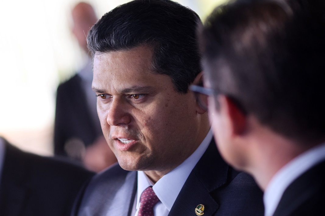 Alcolumbre descarta expectativa sobre nova indicação ao STF em 2026