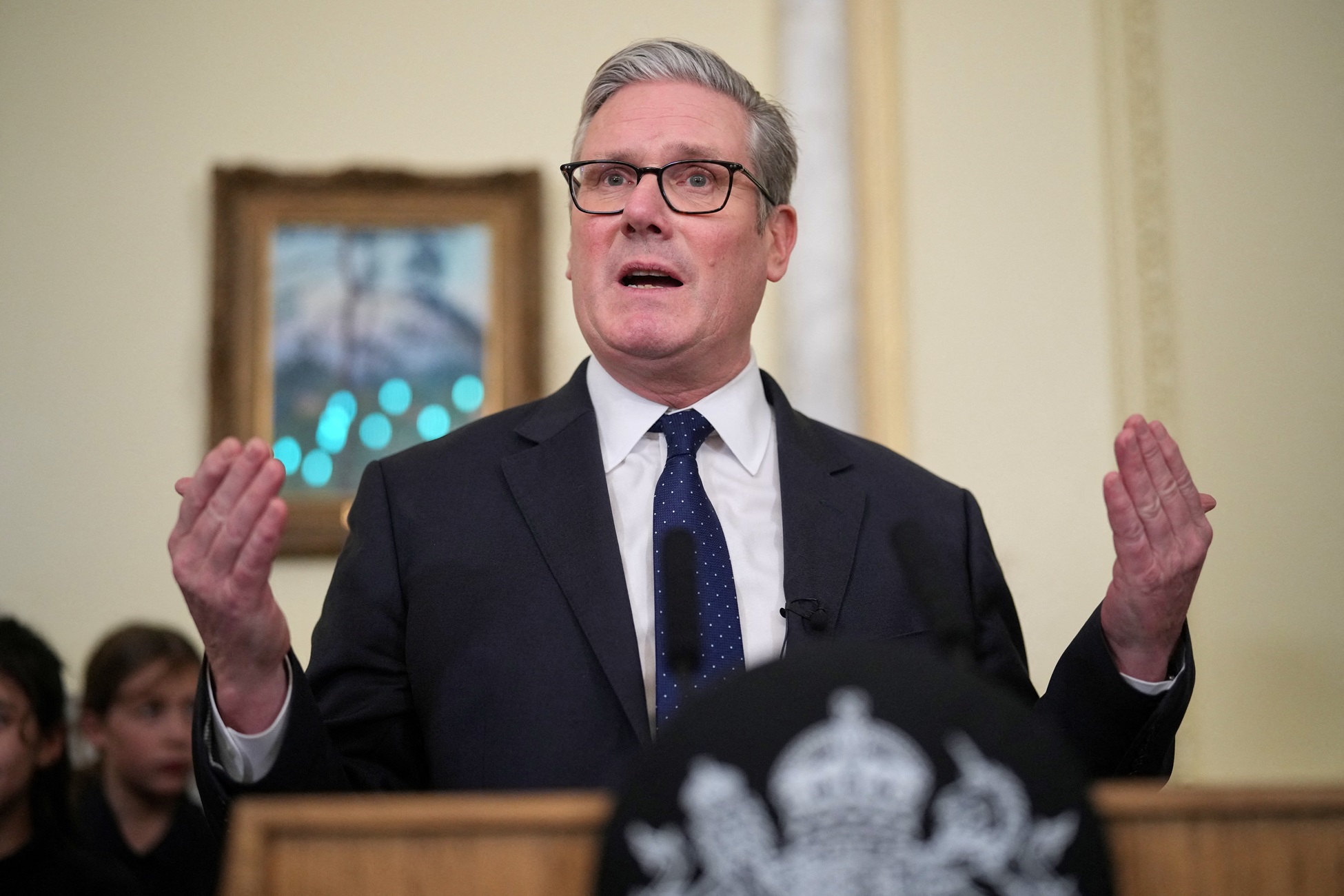 Keir Starmer reafirma compromisso com projeto político de 10 anos no Reino Unido