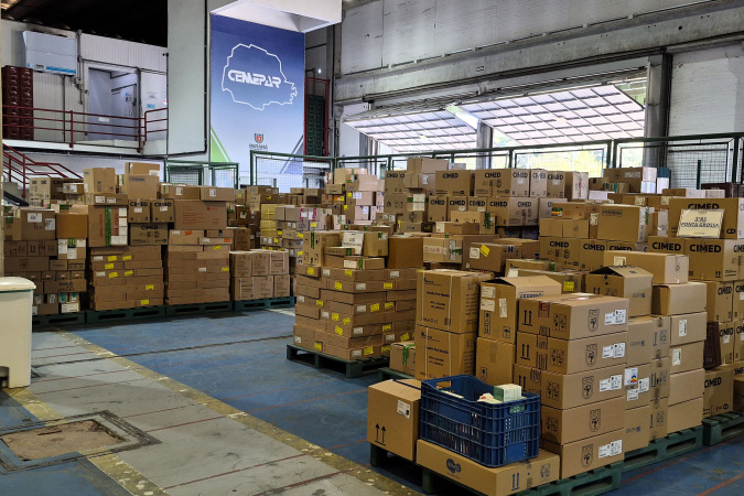 Centro de medicamentos do Paraná entrega 443 milhões de remédios em 2025