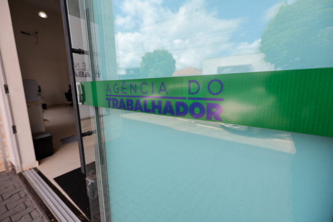 Paraná registra recorde com mais de 27 mil vagas de emprego em diversos setores