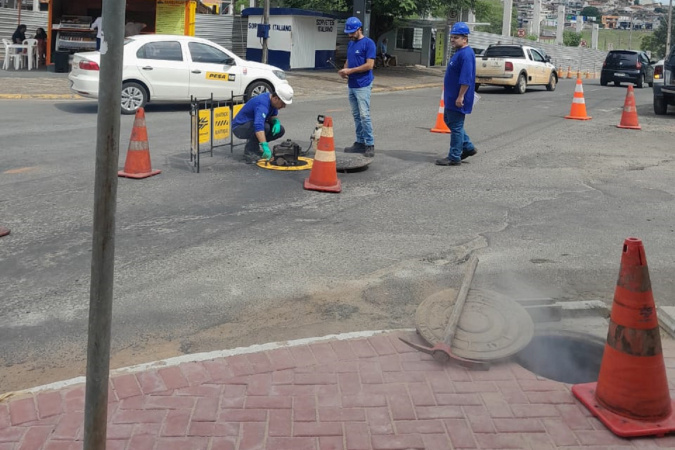 Sanepar realiza teste de fumaça para detectar falhas no esgoto de Telêmaco Borba