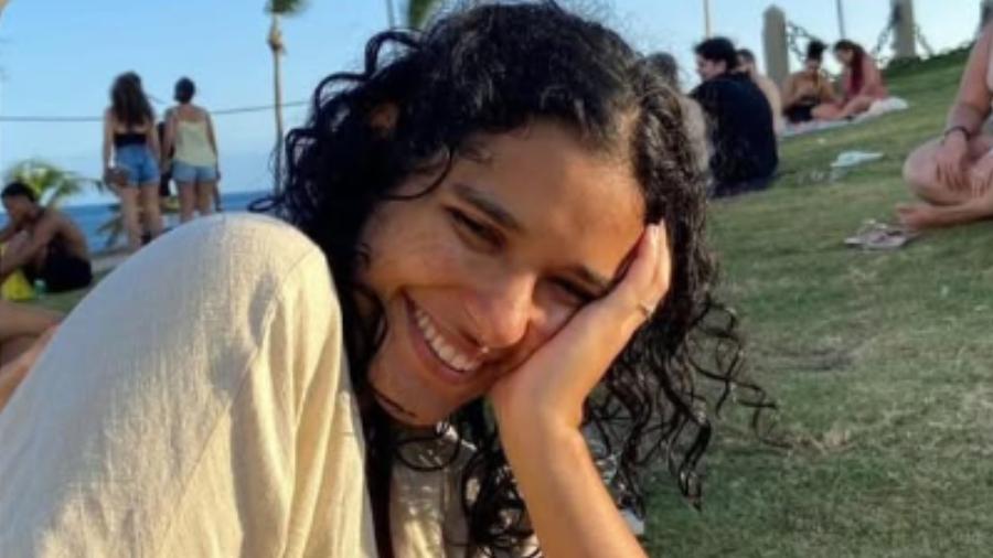 Bióloga morre atropelada por caminhão de limpeza no Carnaval de Salvador