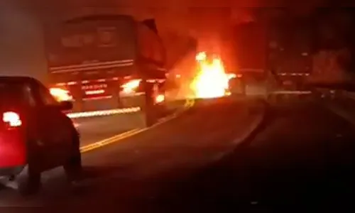 Colisão entre carro e caminhão provoca explosão e vítima fatal em Matelândia