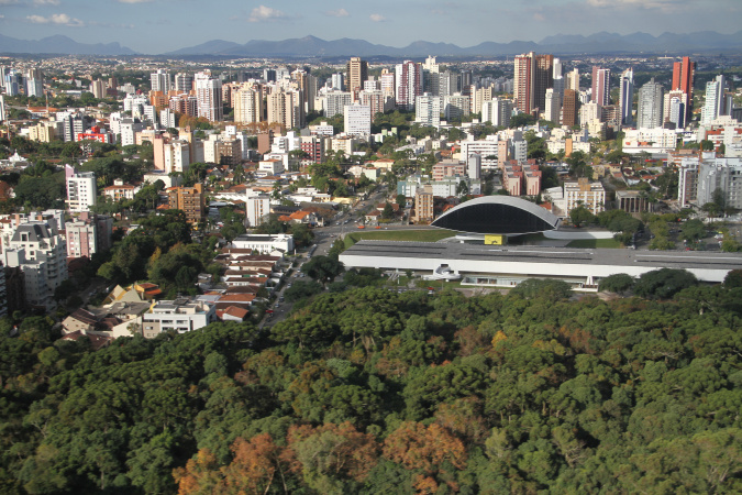 Pesquisa cidadã amplia participação no orçamento do Paraná em 2027