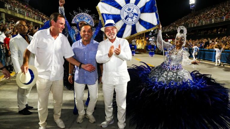 PL aciona TSE contra Lula por homenagem na Sapucaí e pede provas antecipadas