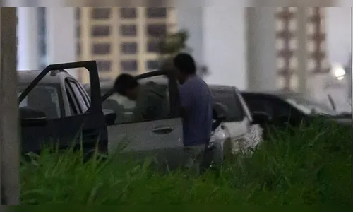 Ponto de sexo ao ar livre rotina em rua escura de Taguatinga Sul