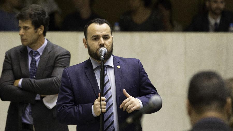 Aliado de Eduardo Bolsonaro defende candidatura própria do PL em São Paulo