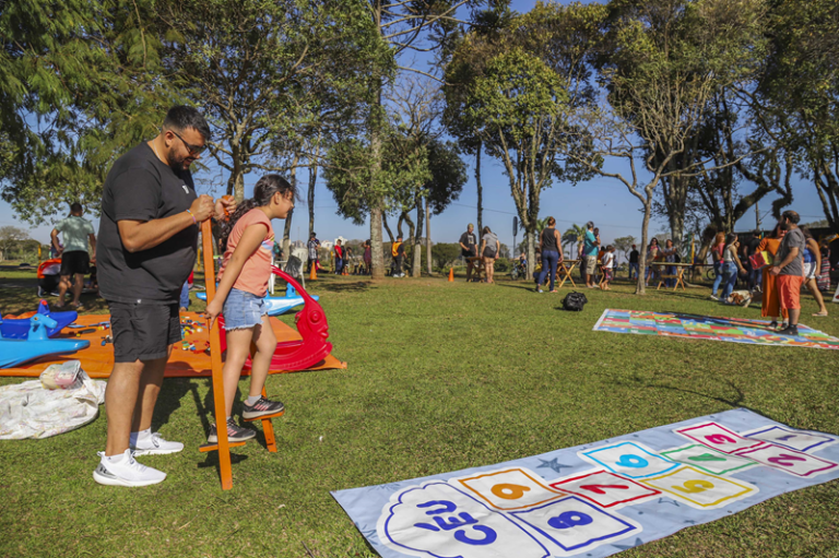 smelj realiza atividades de esporte e lazer em curitiba no fim de semana