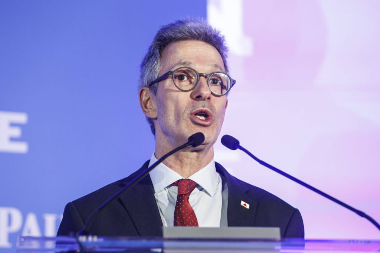 Zema anuncia programa de governo com expertise econômica em abril