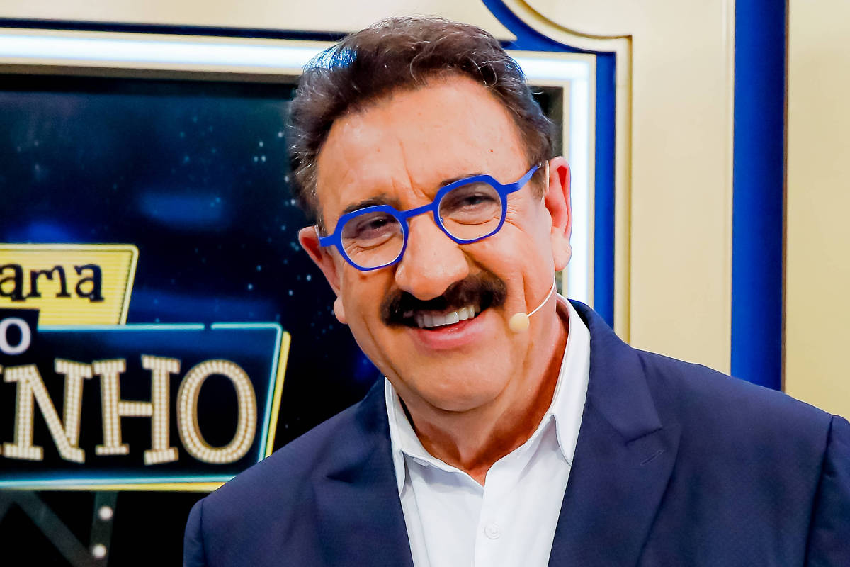 Erika Hilton solicita suspensão de programa de Ratinho por 30 dias