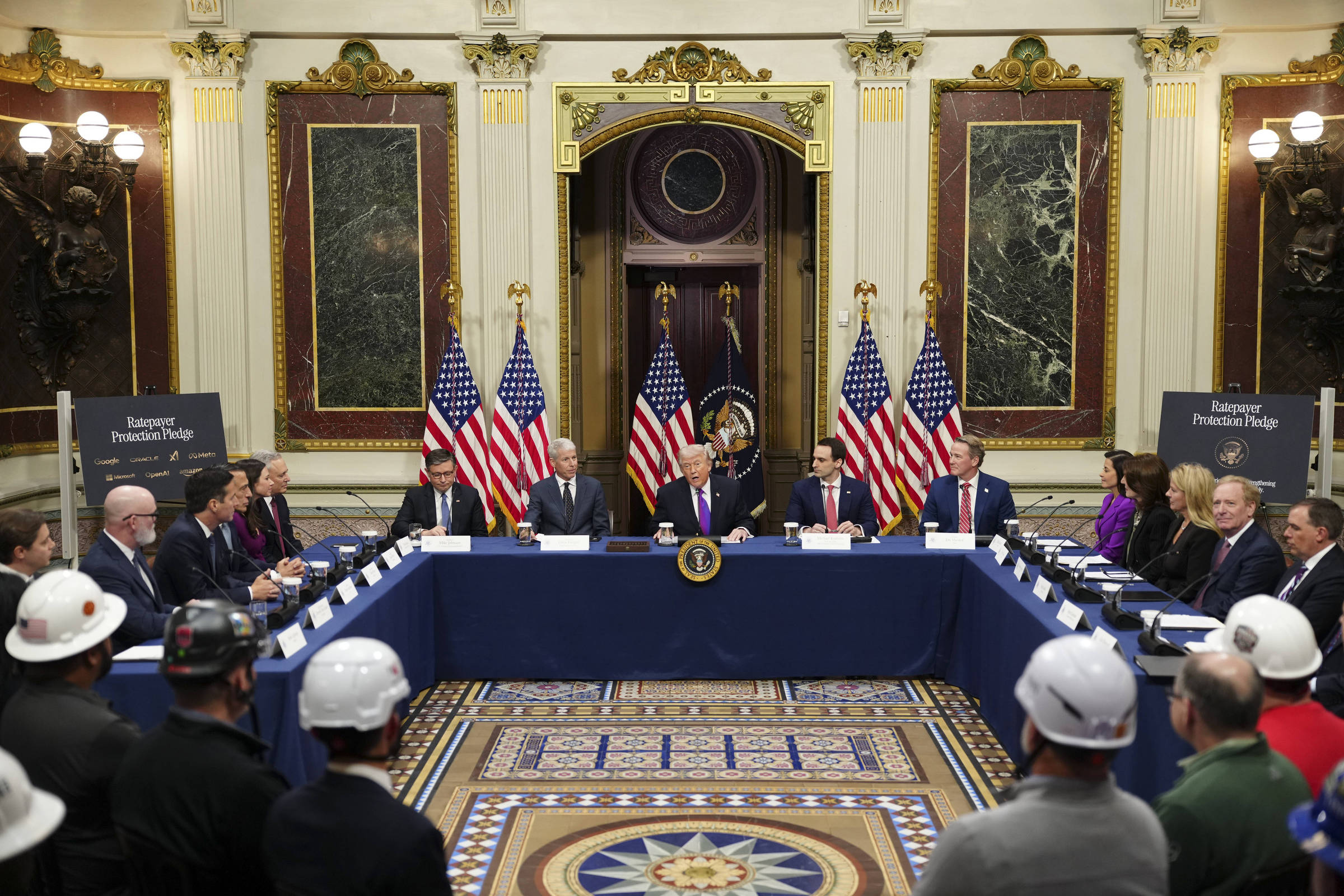 Trump anuncia que big techs vão bancar infraestrutura energética para inteligência artificial