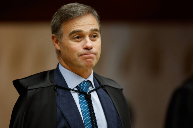 Mendonça restringe acesso da CPI do inss a documentos sigilosos de vorcaro