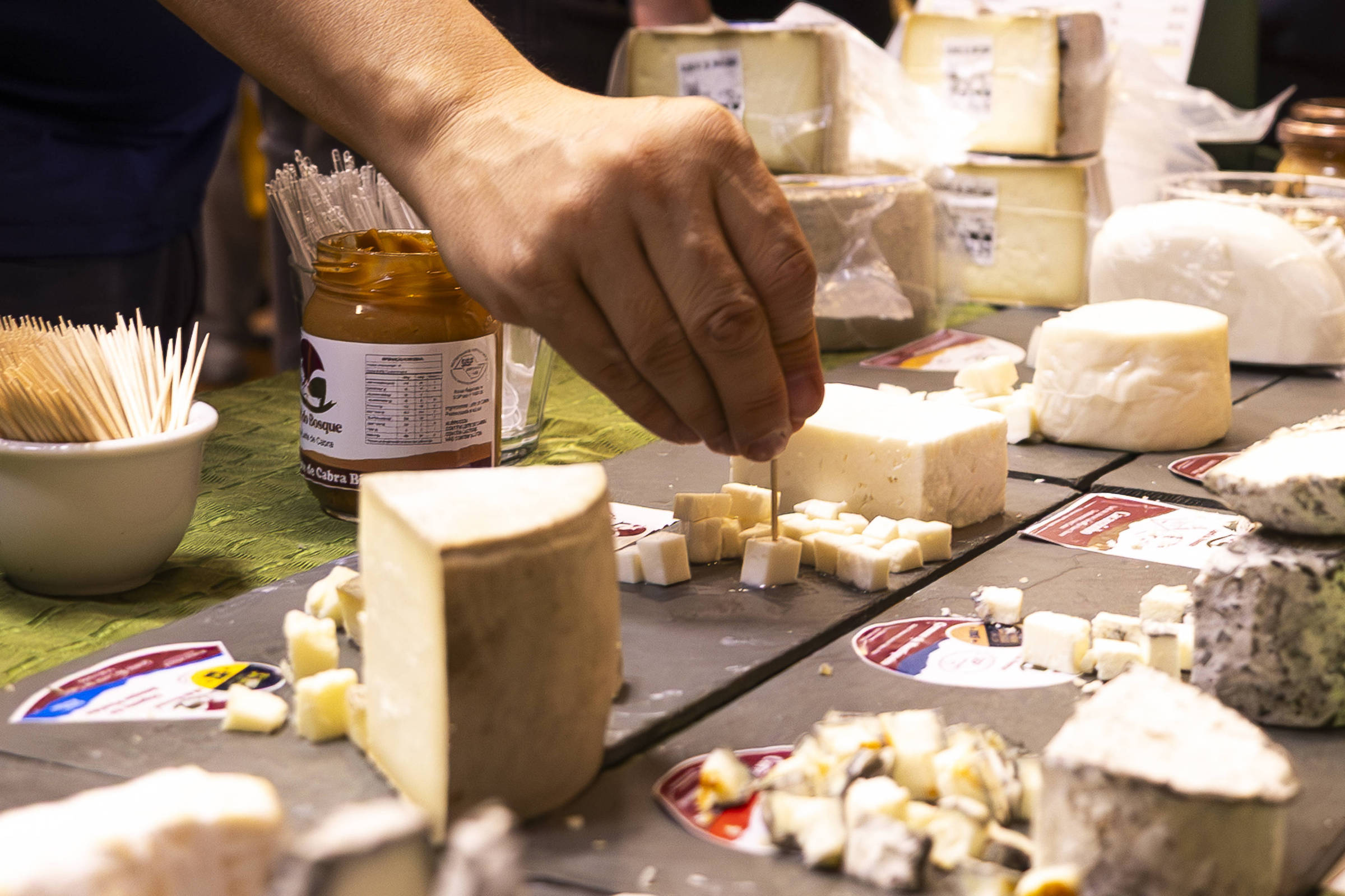Feiras gastronômicas movimentam São Paulo entre março e abril