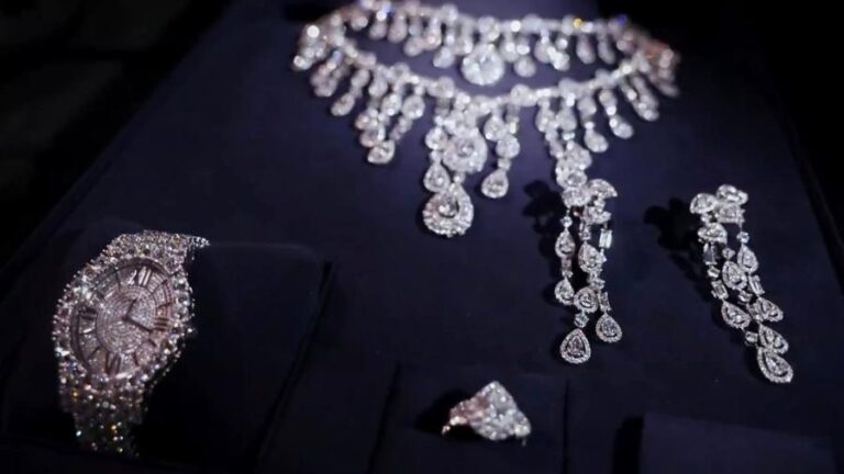 PGR solicita transferência das joias sauditas de Bolsonaro à Receita Federal