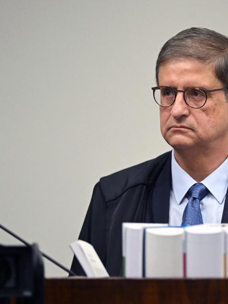 Parlamentares criticam omissão de Paulo Gonet no caso Daniel Vorcaro