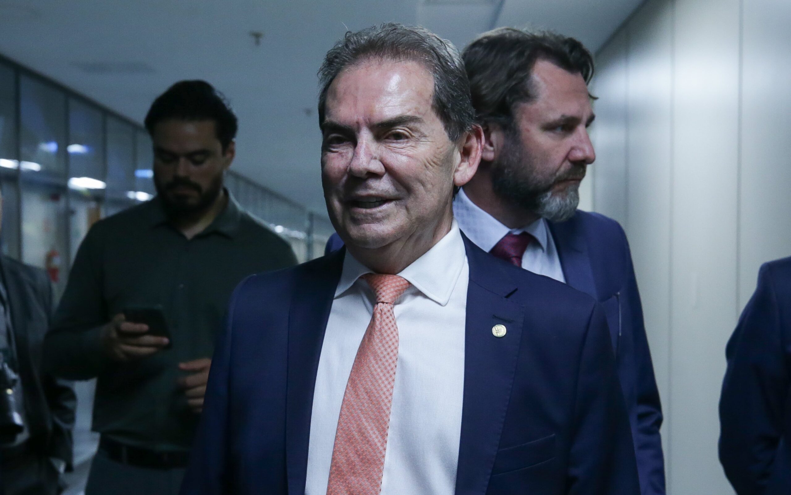 PEC 6×1: Motta traça perfil de relator para condução na Câmara