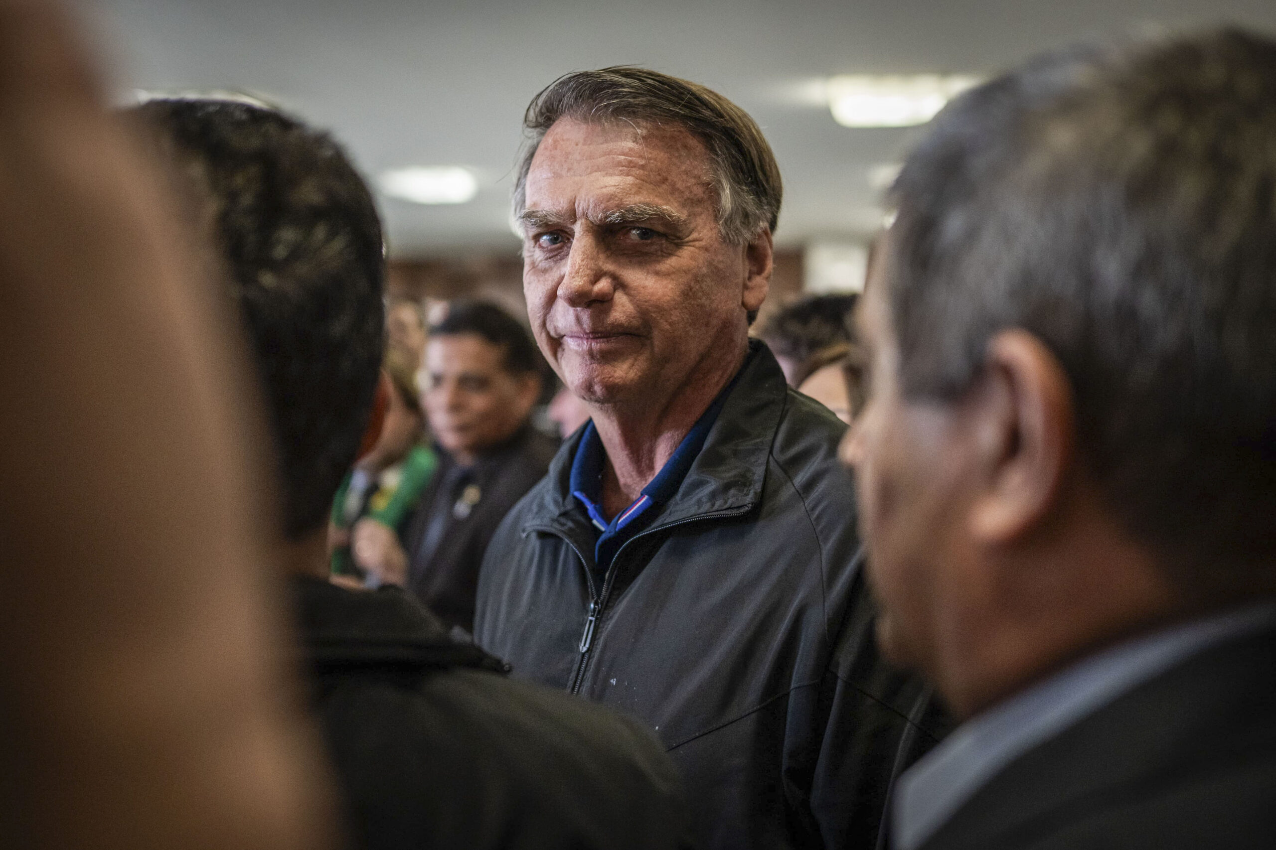 Alexandre de Moraes encaminha à PGR pedido de cirurgia de Bolsonaro