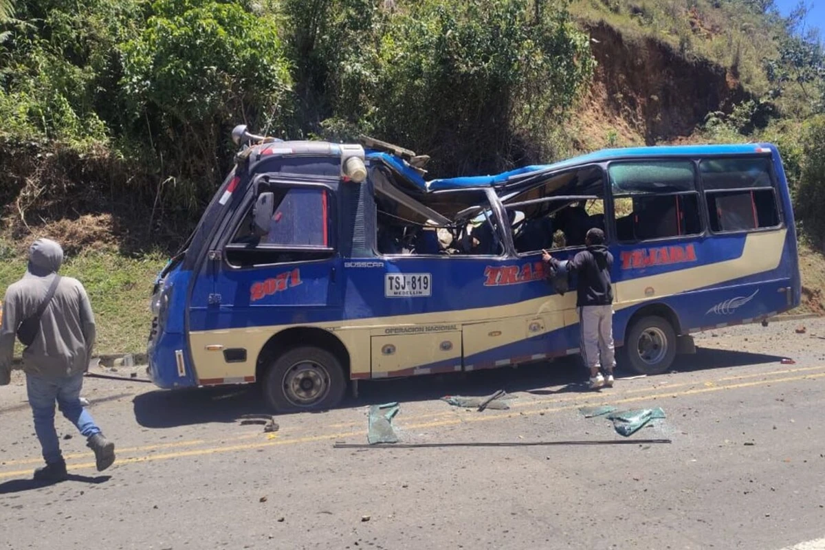 Colômbia enfrenta onda de ataques com granadas em Cauca e Valle del Cauca