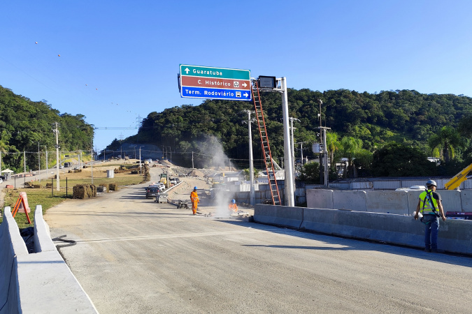 Ponte de Guaratuba inicia instalação de contador para ciclistas na reta final