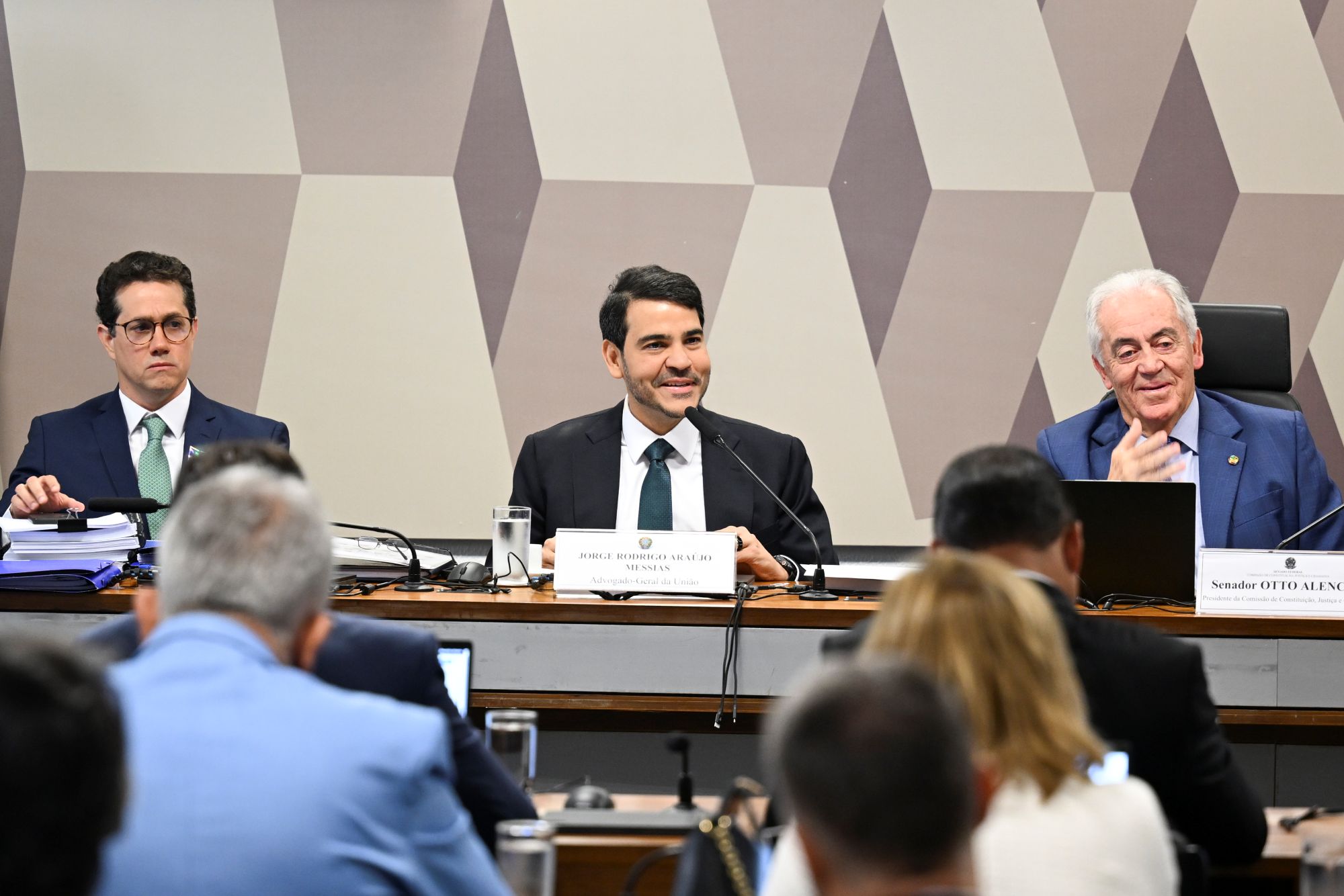 Jorge Messias defende limites constitucionais e transparência no STF