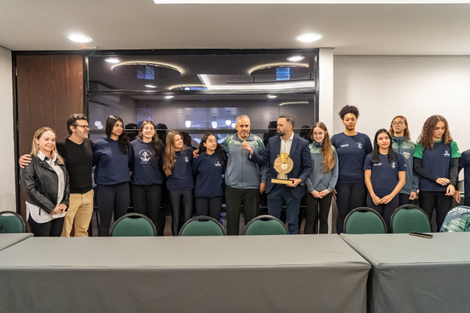Atletas do Paraná conquistam título no basquete feminino dos Jogos Escolares Brasileiros