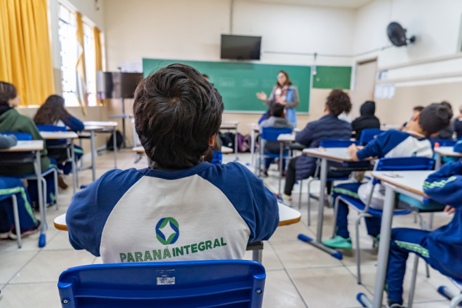 Prova Paraná avalia 1,1 milhão de alunos para melhorar ensino público