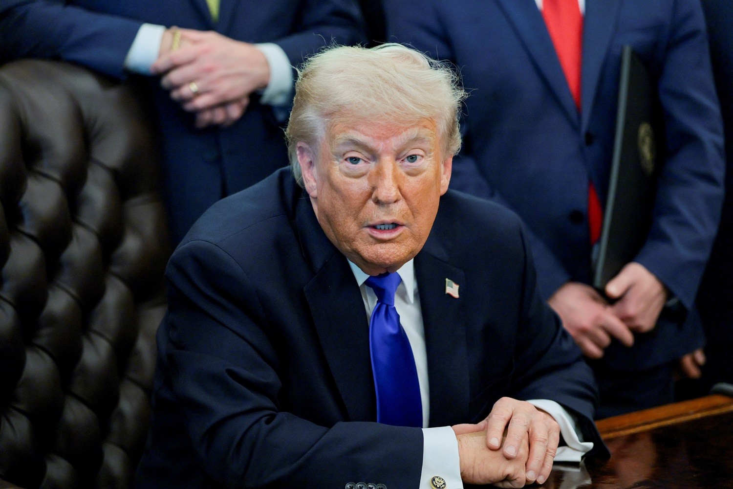 Trump afirma dispensar ajuda de Xi Jinping sobre o Irã