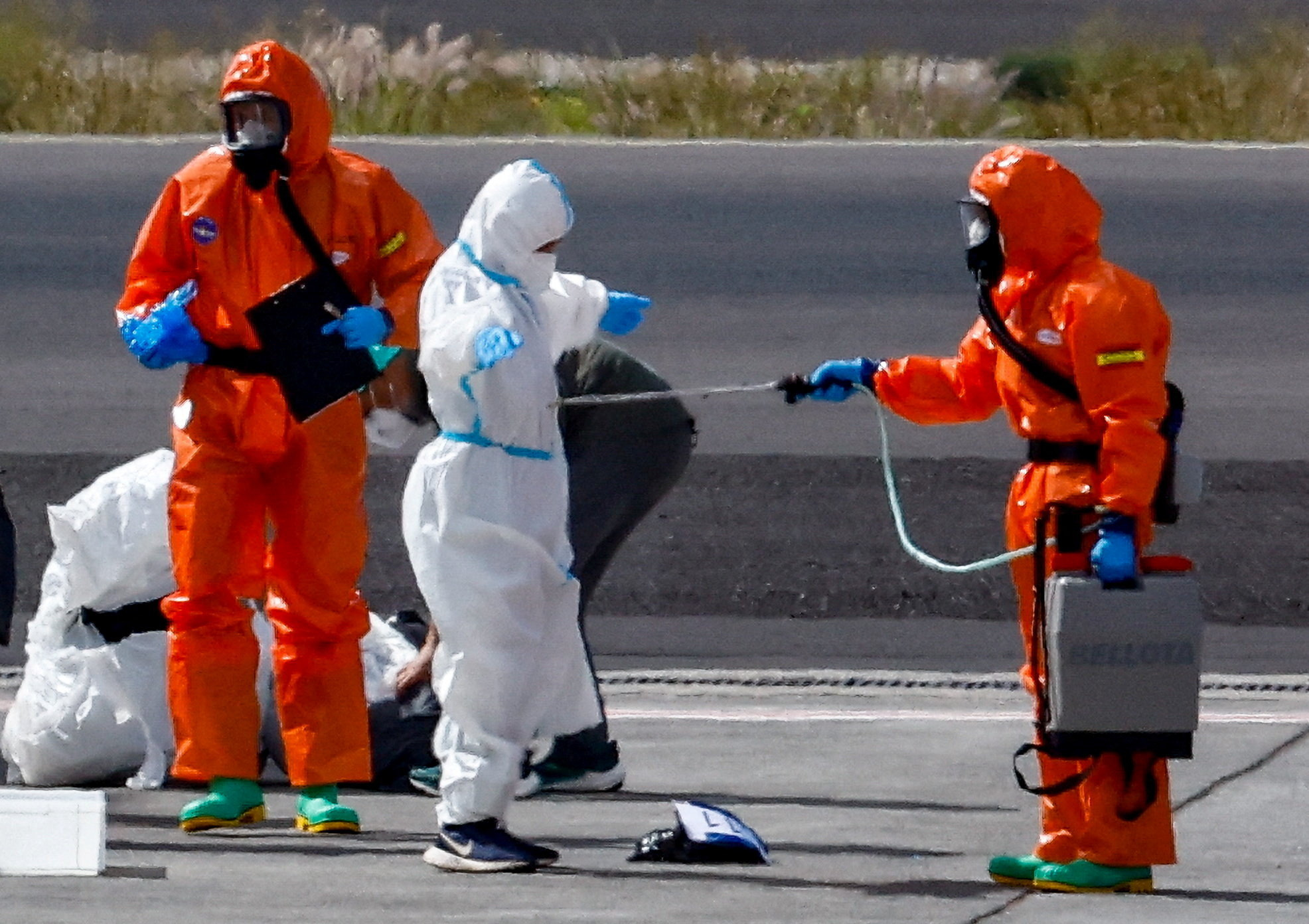 Voos de repatriação saem de Tenerife após surto de hantavírus em cruzeiro