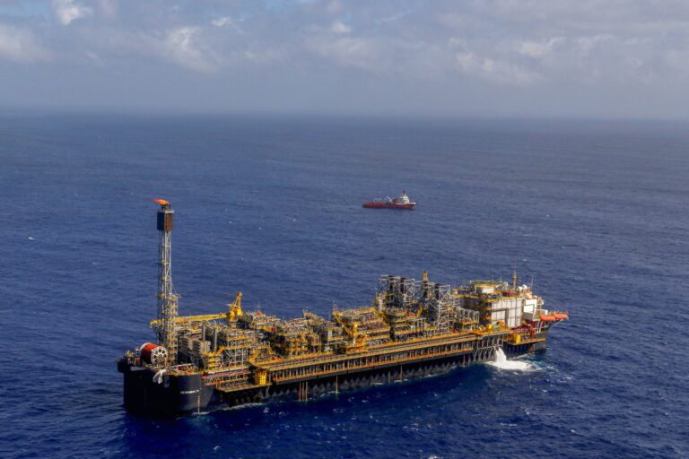 AGU reforça pedido ao STF para manter regras atuais de royalties do petróleo