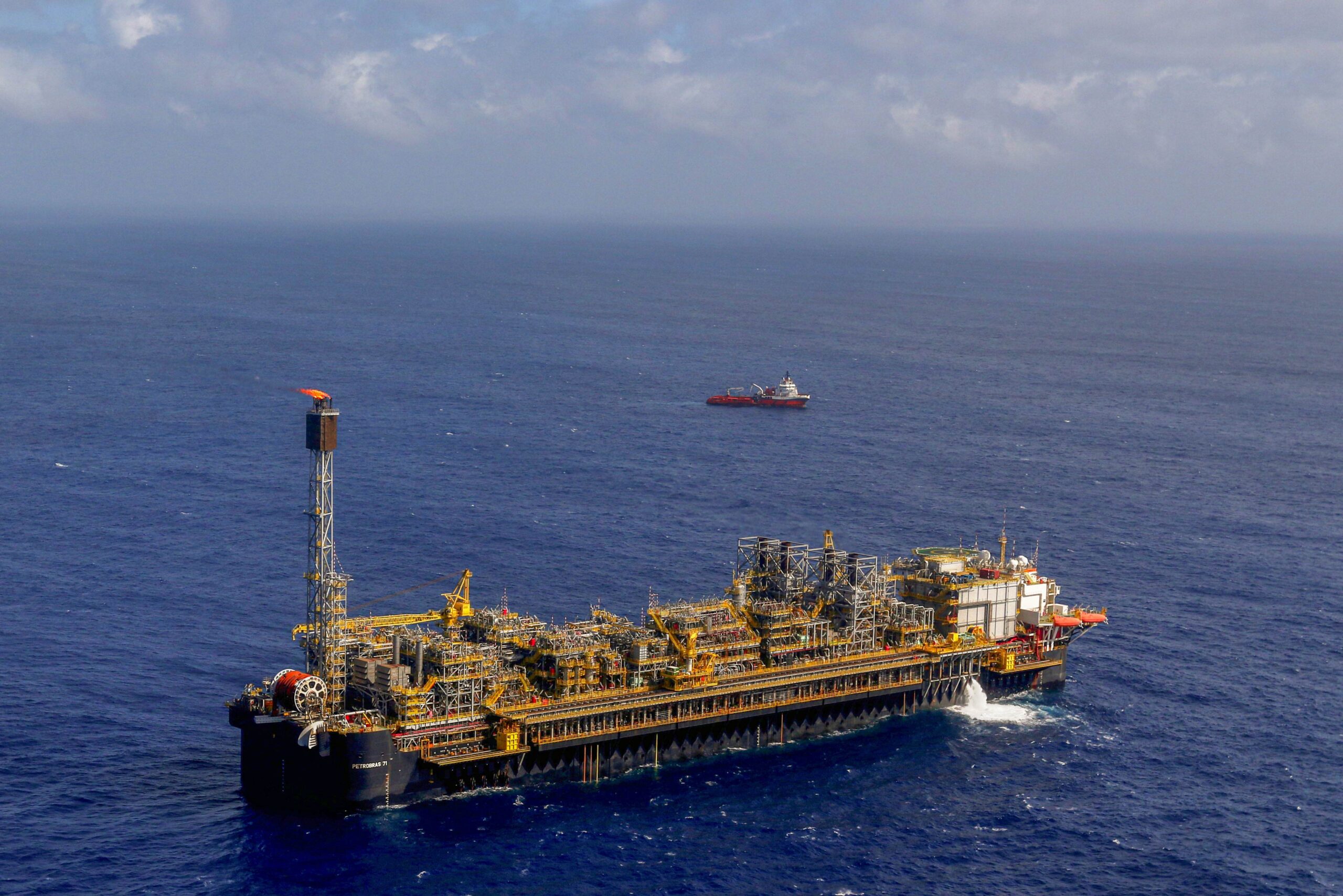 AGU reforça pedido ao STF para manter regras atuais de royalties do petróleo