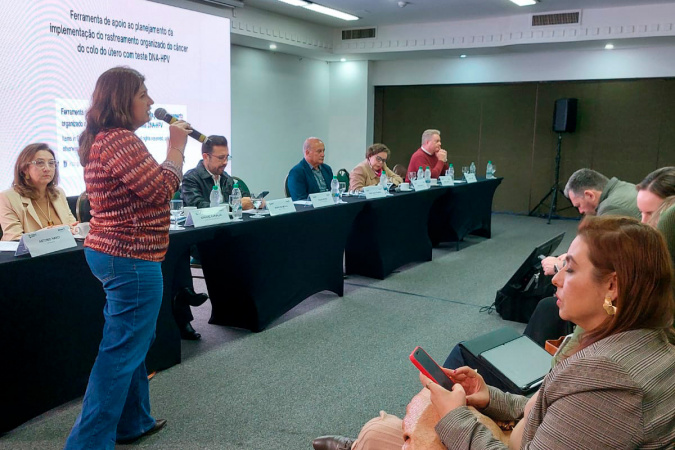 Paraná amplia exame de dna-hpv para combate ao câncer de colo de útero