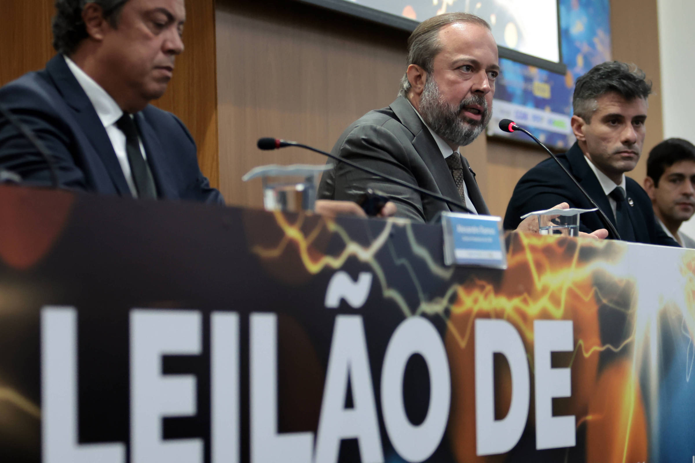 Justiça suspende megaleilão de energia com contratos de 515 bilhões