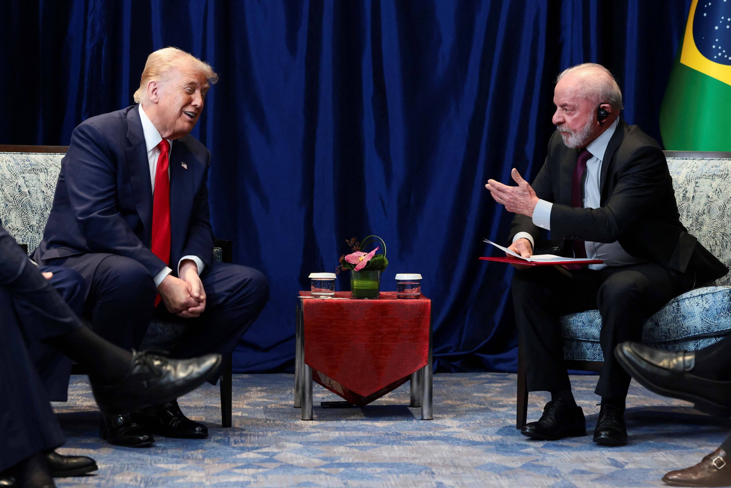 Trump critica Lula e chama Brasil de país politicamente difícil
