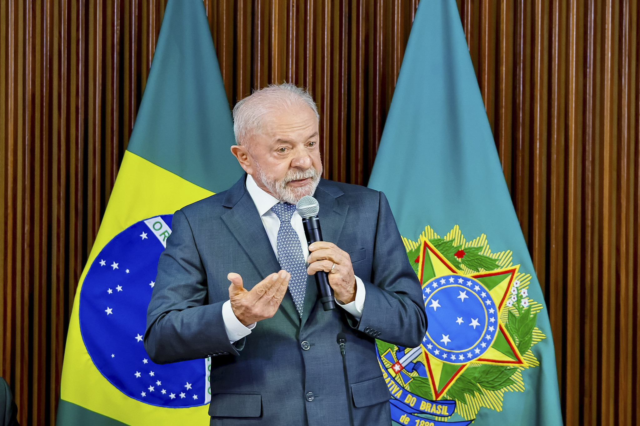 Lula reafirma apoio a Jorge Messias para ministro do STF e minimiza atritos com Alcolumbre