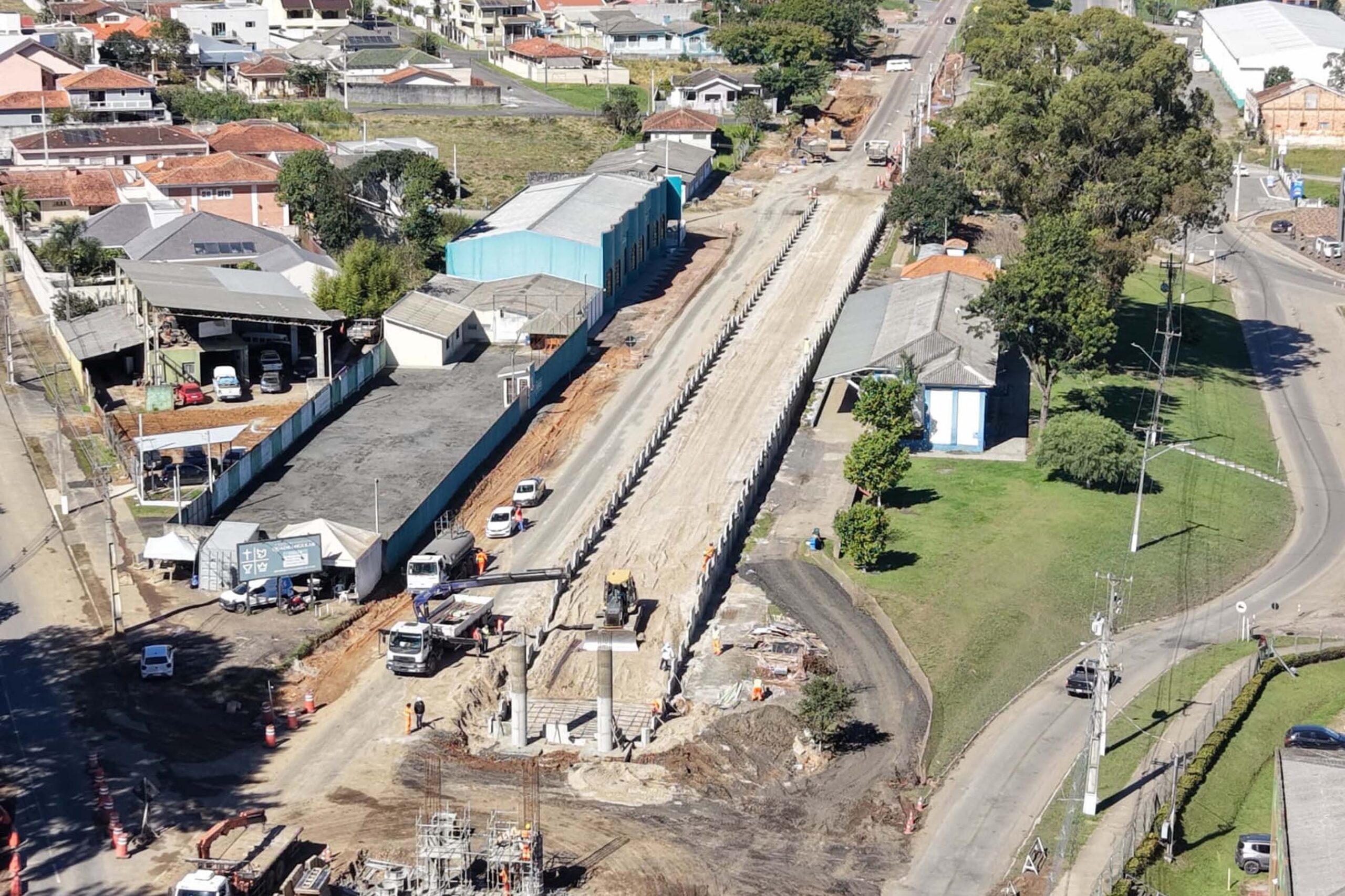 Obra na PR-151 entre Ponta Grossa e Palmeira alcança 58% e avança viaduto