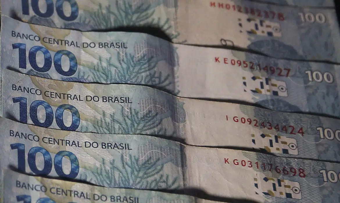Governo afunda contas com déficit primário recorde de R$ 53,3 bi em maio